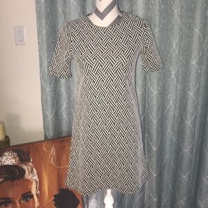 LAST CHANCE! H&M Short Jersey Dress - Size 4